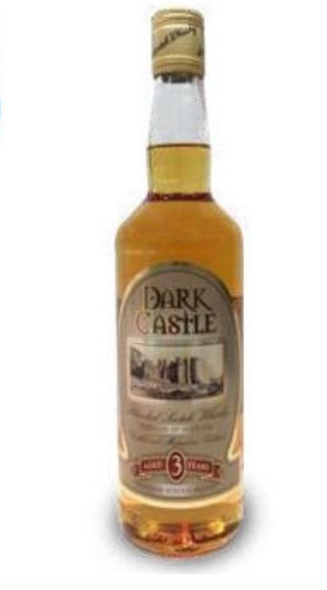 Blended Scotch Whisky 700 ml DARK CASTLE - Akcija u trgovini Eurospin